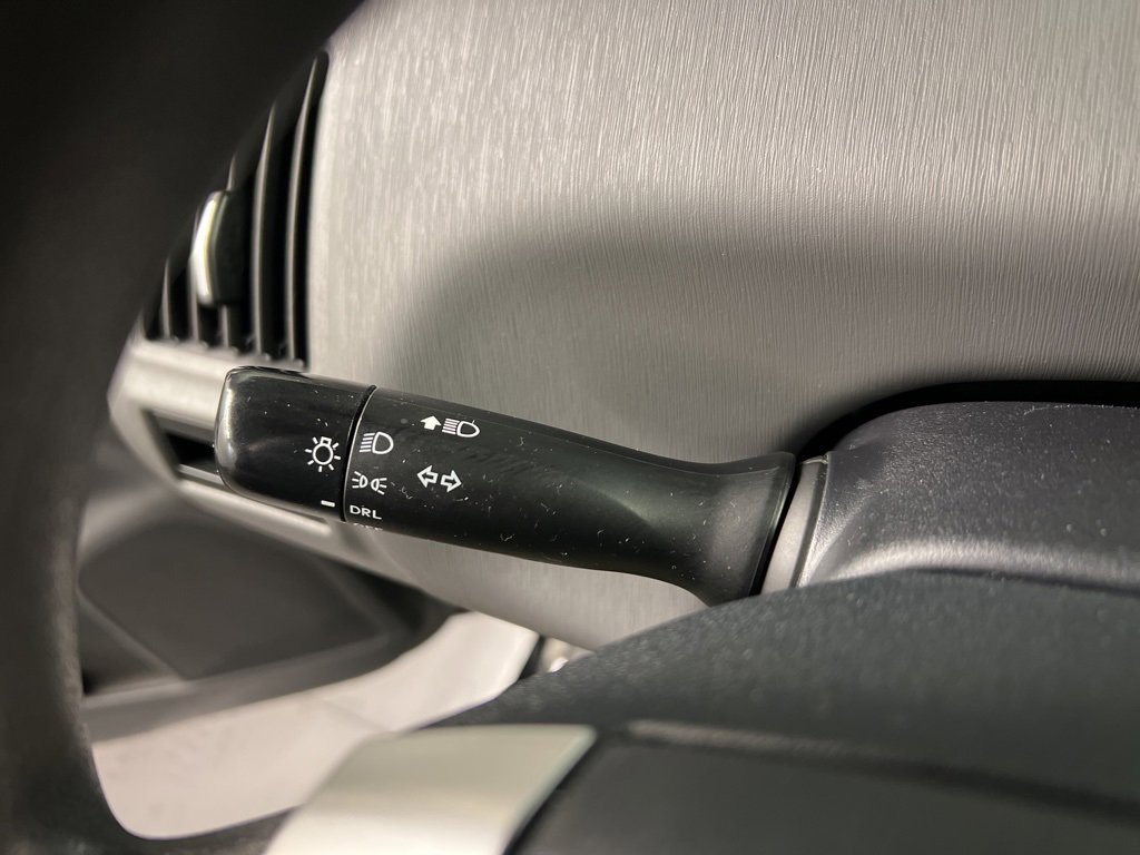 Used 2014 Toyota Prius V Three image 19