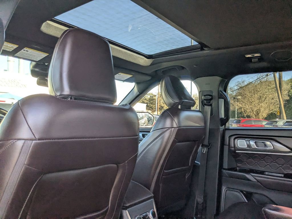 Used 2025 Ford Explorer Platinum w/ LUX Leather Package image 26