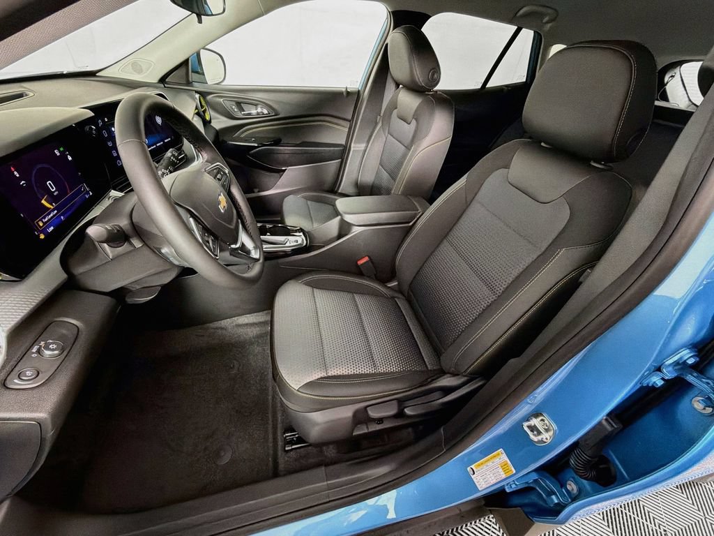 New 2026 Chevrolet Trax LT w/ Driver Confidence Package FWD image 20