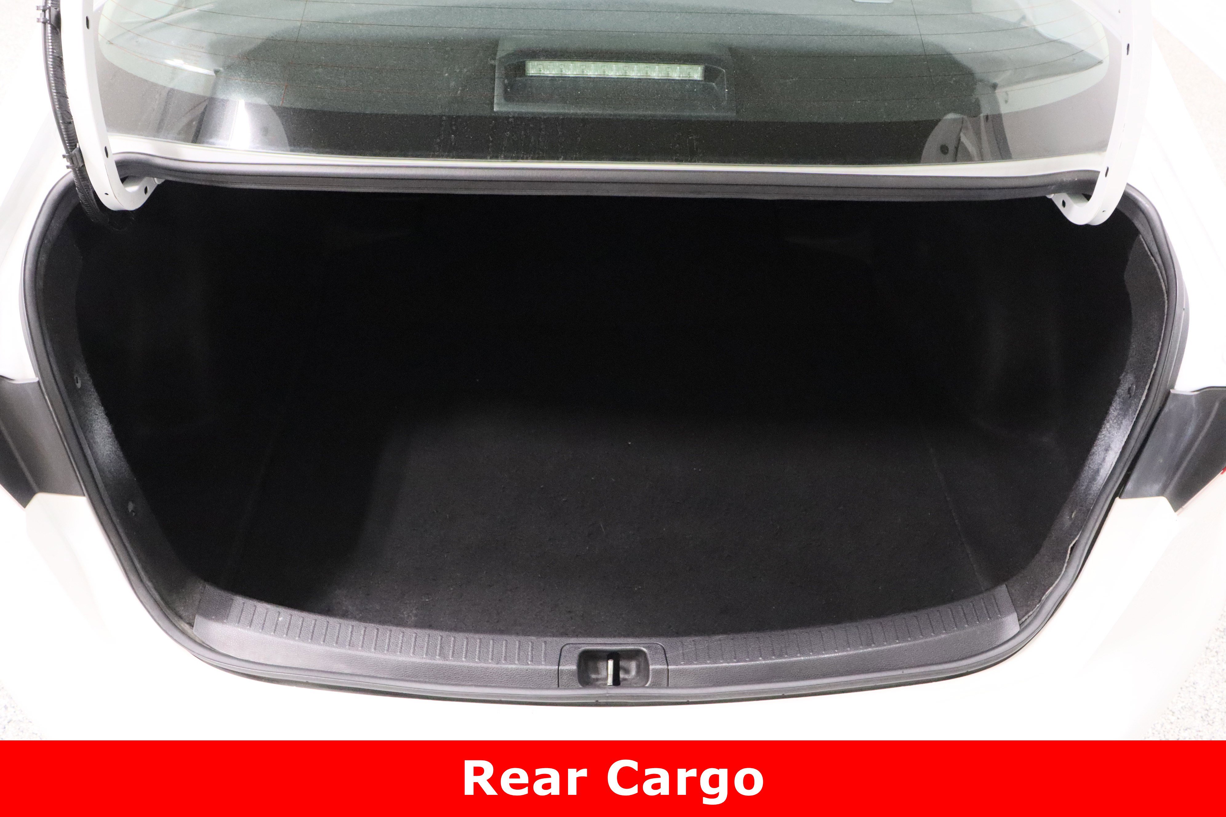 Used 2024 Toyota Corolla LE image 28