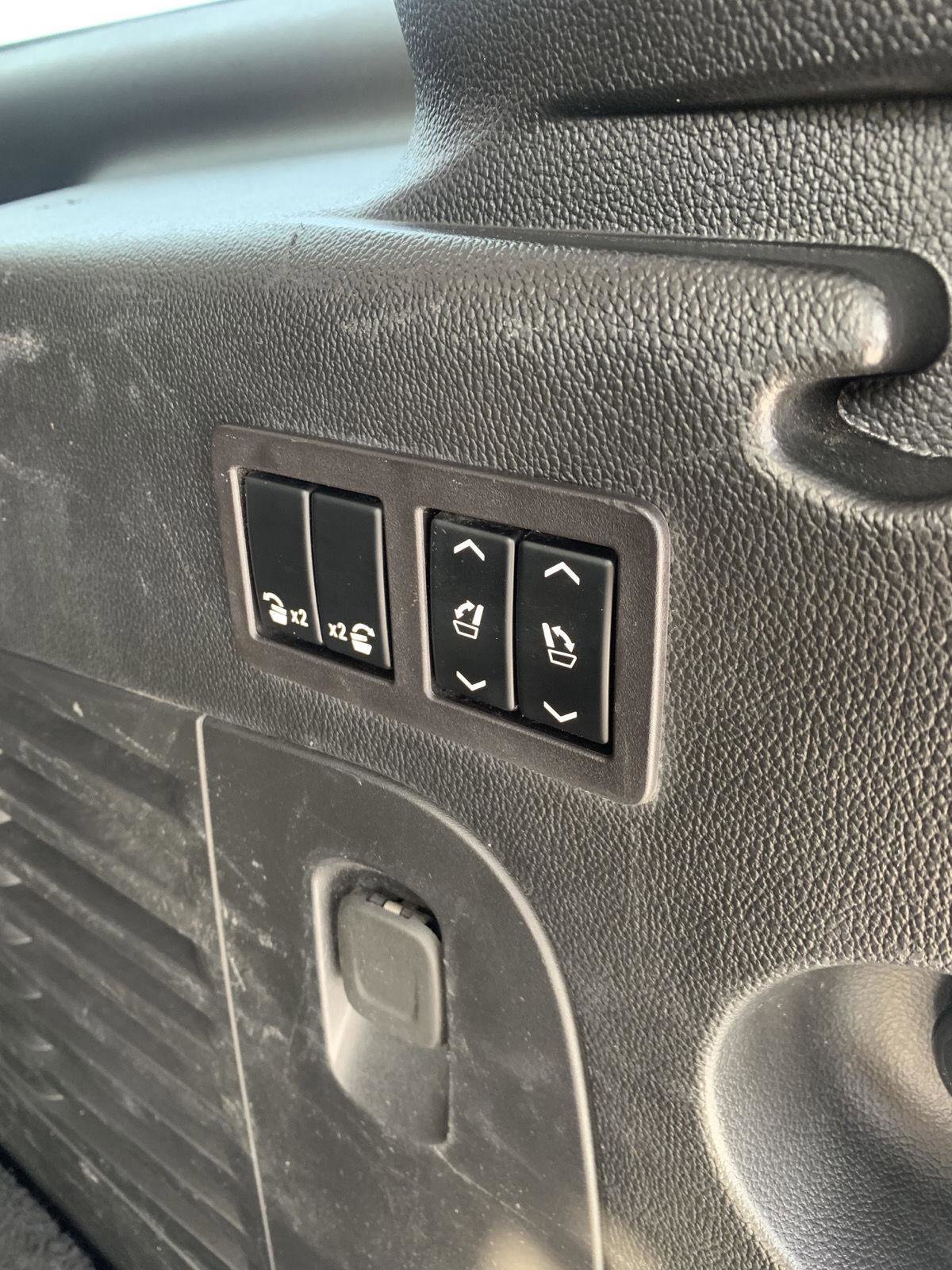 Used 2020 Cadillac Escalade ESV Luxury image 37