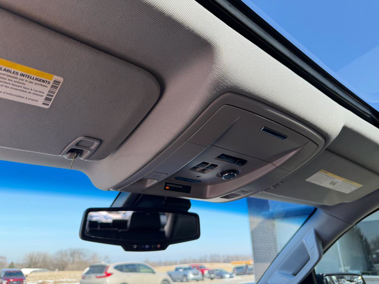 Used 2015 GMC Yukon SLT w/ Open Road Package AWD/4WD image 29