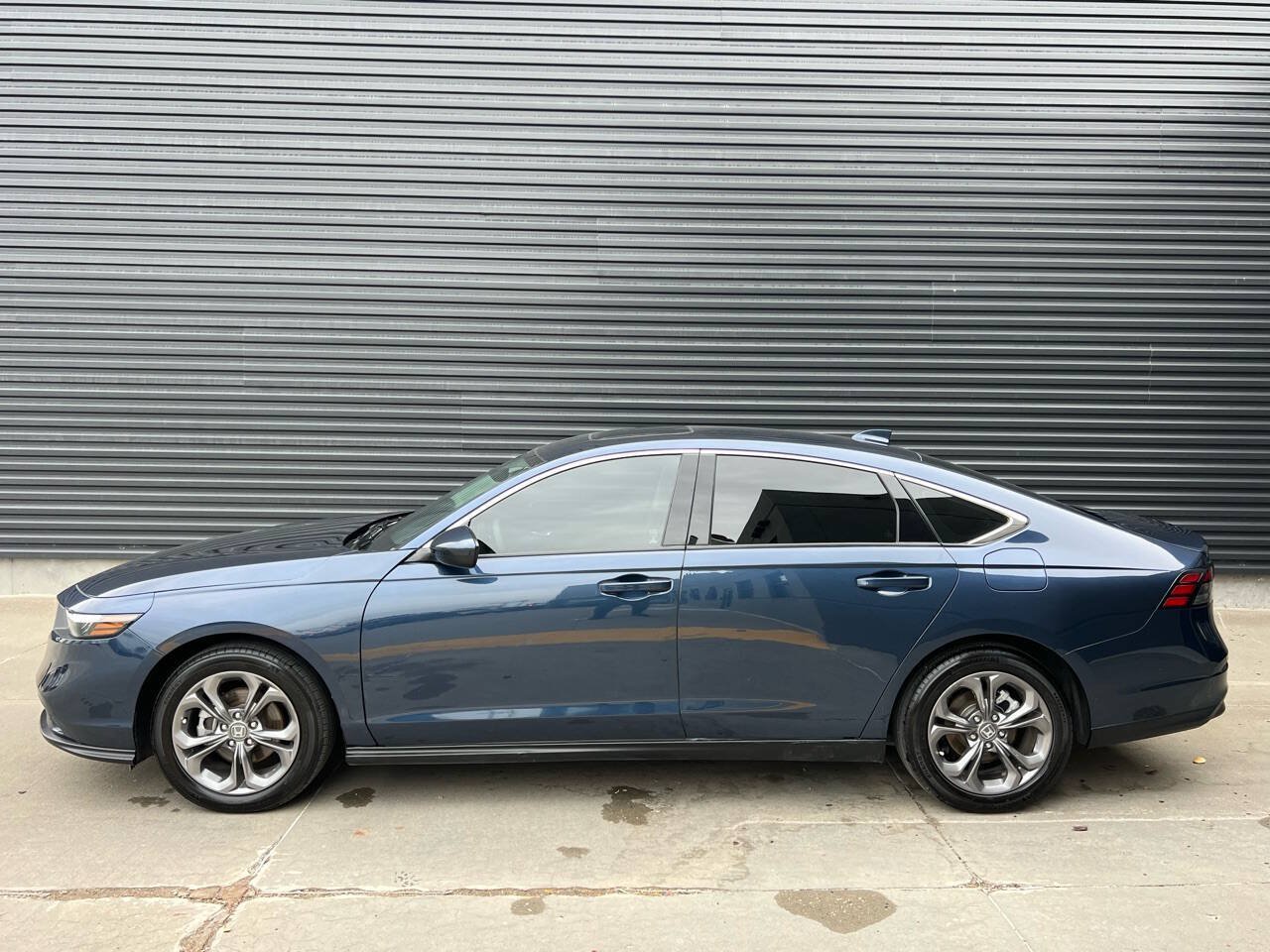 Used 2024 Honda Accord EX image 9