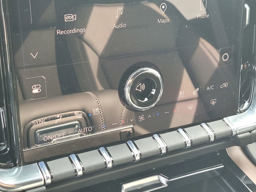 New 2026 GMC Yukon XL Denali w/ Denali Reserve Package image 18