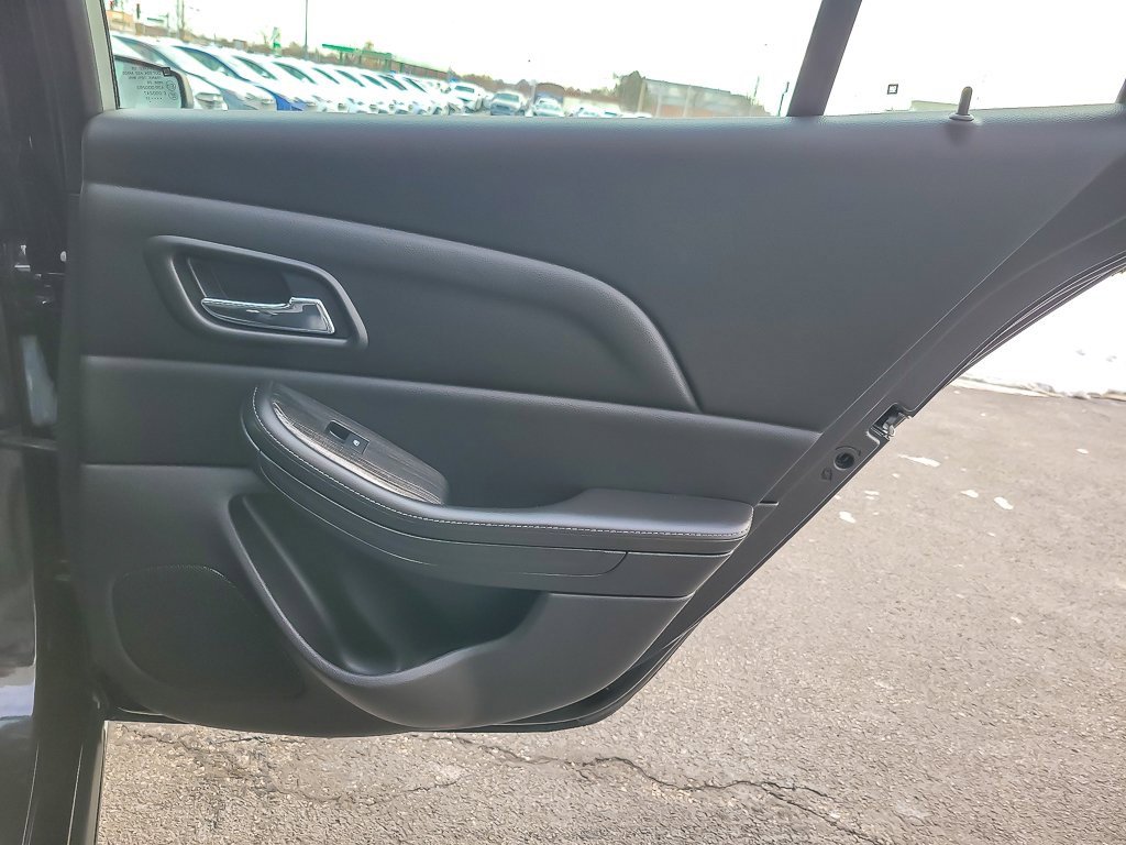 Used 2015 Chevrolet Malibu LT w/ Power Convenience Package image 17