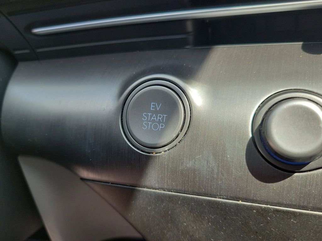 Certified 2024 Hyundai Kona SEL FWD image 31