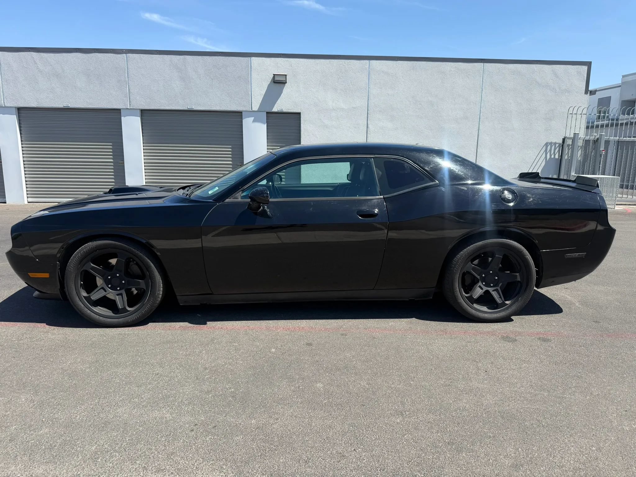 Used 2014 Dodge Challenger R/T RWD image 3