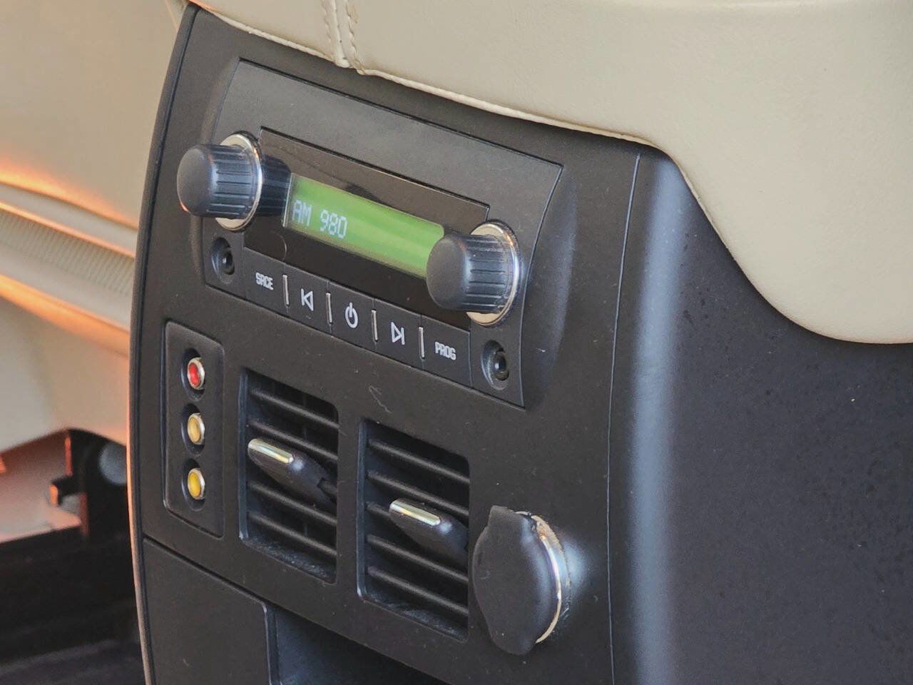 Used 2007 Cadillac Escalade EXT w/ Information Package image 48