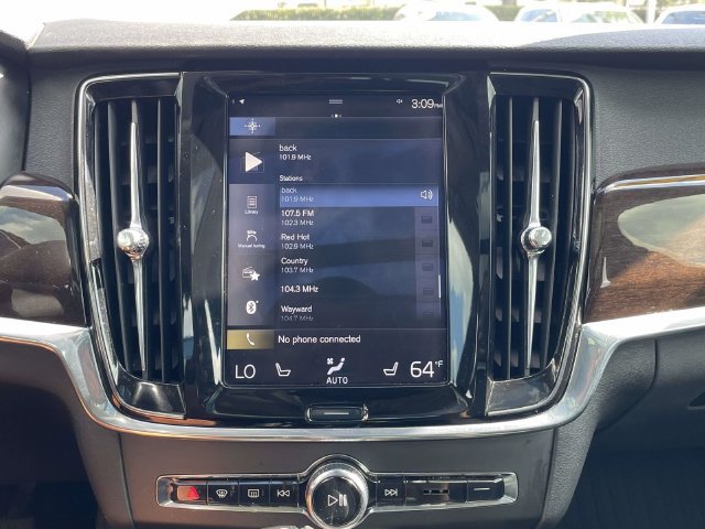 Used 2018 Volvo S90 T5 Momentum w/ Protection Package FWD image 27