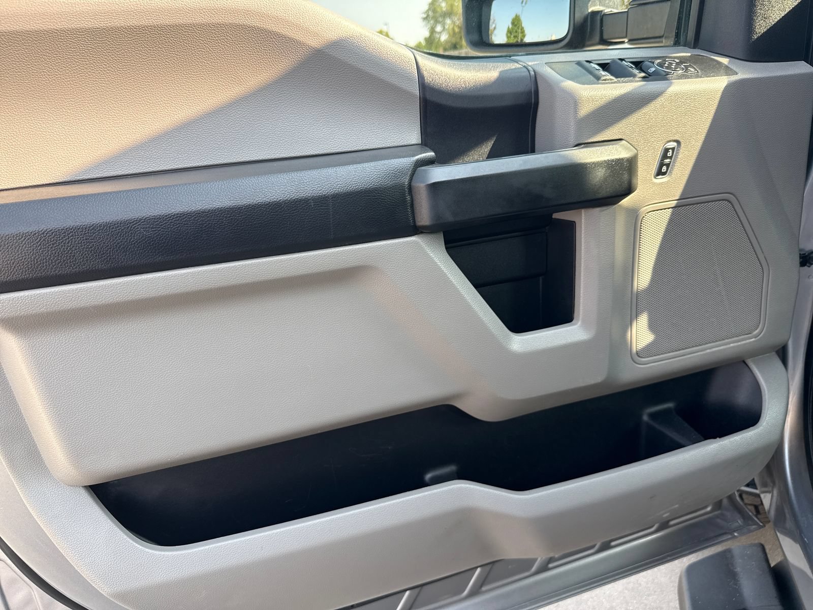 Used 2020 Ford F250 XL w/ STX Appearance Package AWD/4WD image 21