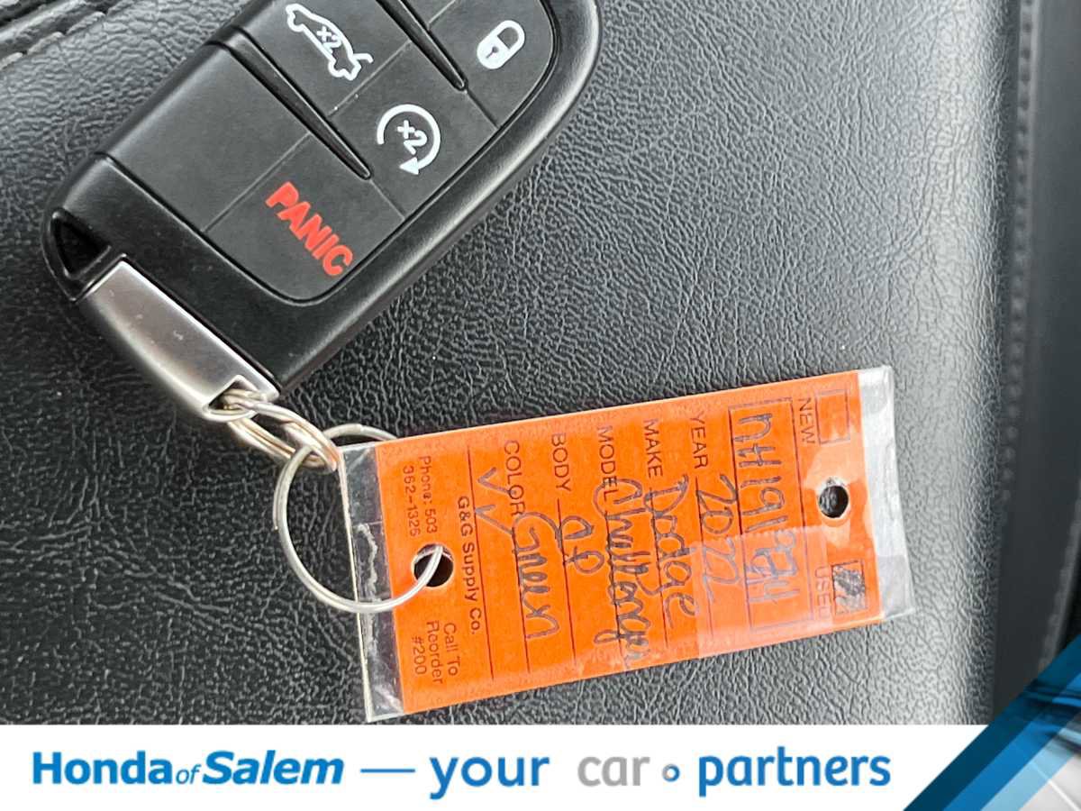 Used 2022 Dodge Challenger SXT w/ Plus Package image 21