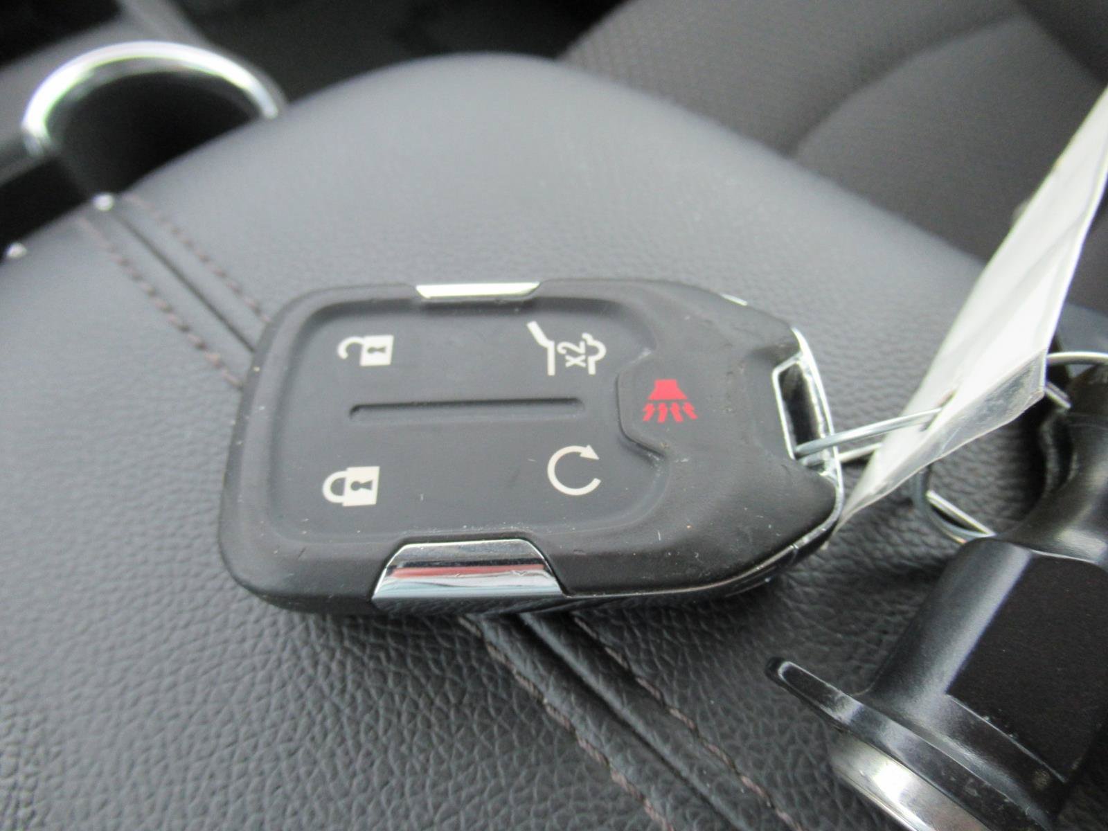 Used 2024 GMC Terrain SLE w/ Driver Convenience Package FWD image 31
