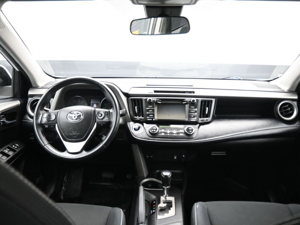 Used 2018 Toyota RAV4 XLE w/ Plus Extra Value Package image 37