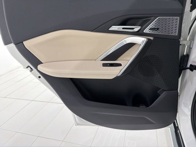 Used 2025 BMW X1 xDrive28i w/ Premium Package image 15