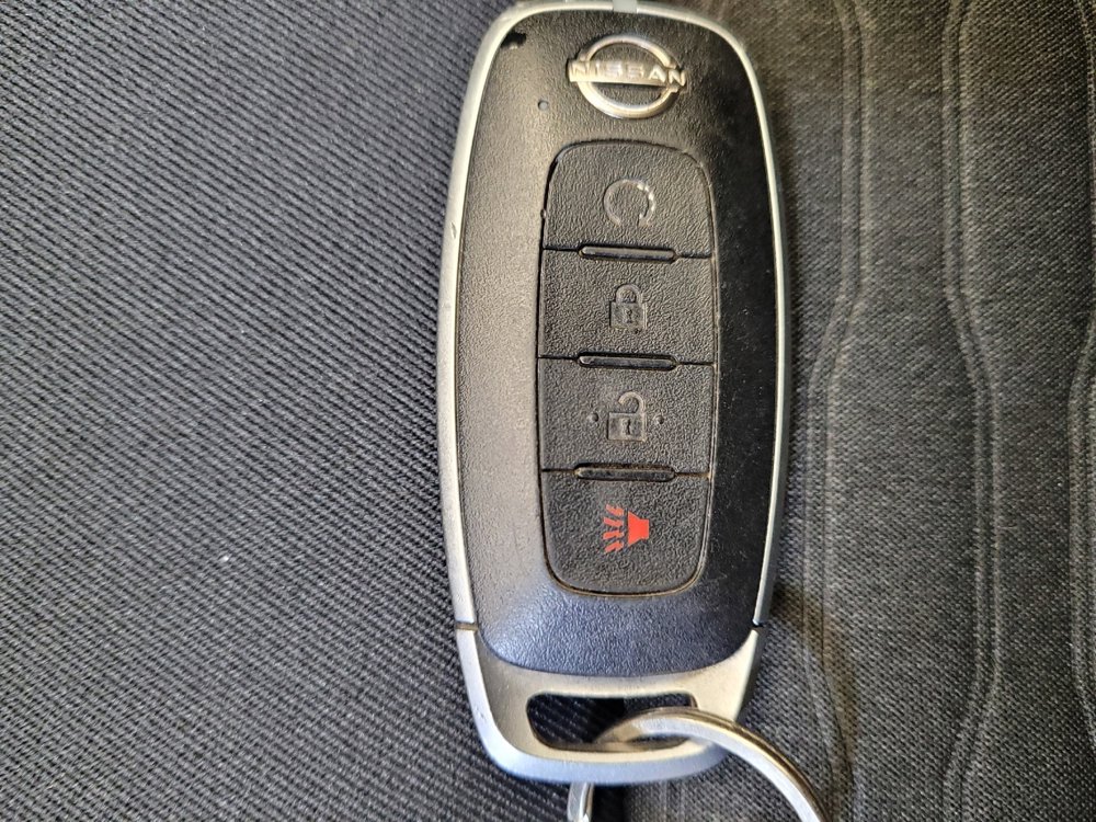 Used 2023 Nissan Pathfinder SV AWD/4WD image 32