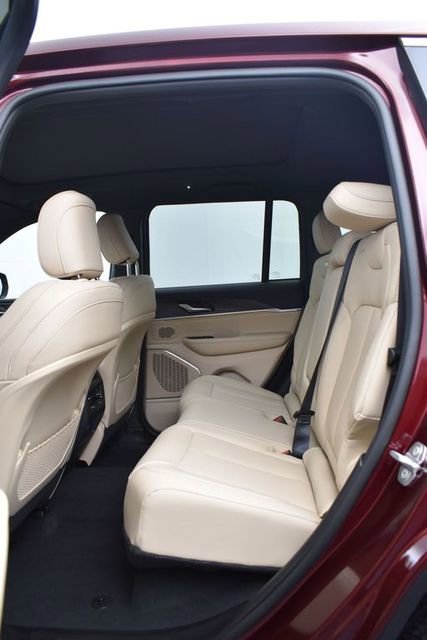 New 2026 Jeep Grand Cherokee Limited w/ Luxury Tech Group II image 8