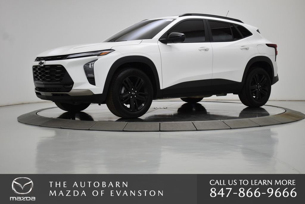 Used 2025 Chevrolet Trax ACTIV w/ Sunroof Package image 16