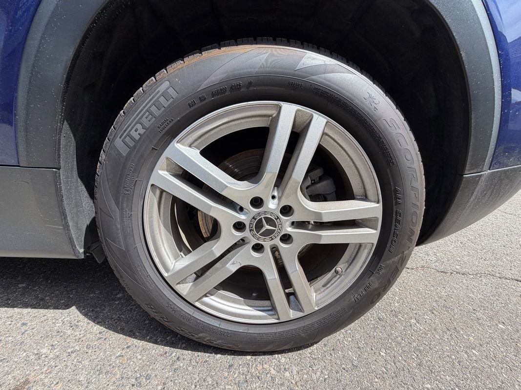 Used 2021 Mercedes-Benz GLB 250 4MATIC image 39