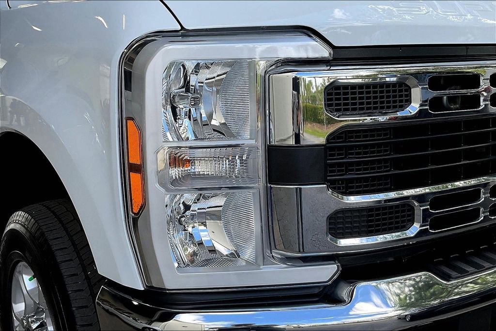 Used 2026 Ford F250 XLT image 24