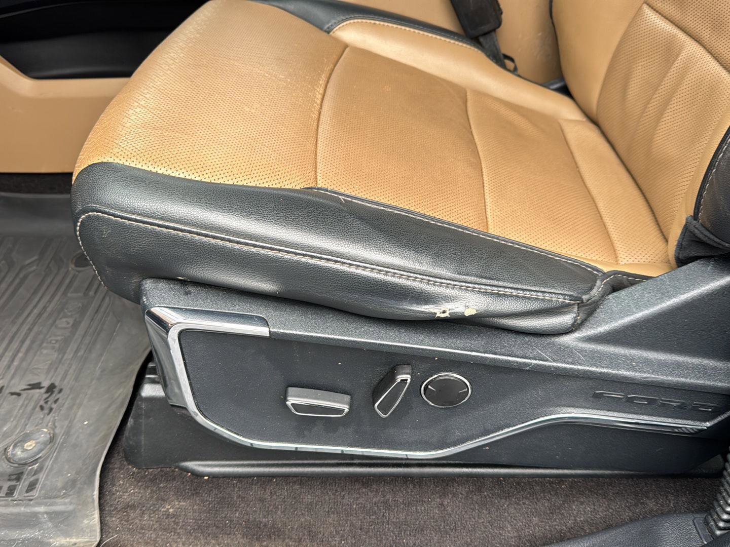 Used 2021 Ford F150 Lariat image 27