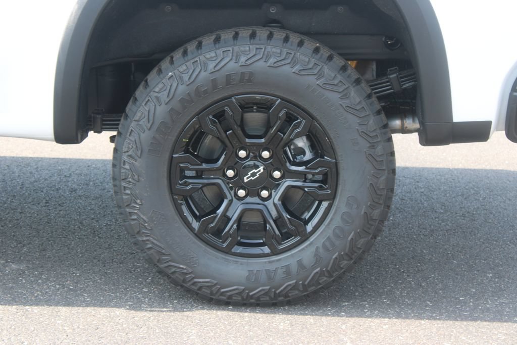 New 2026 Chevrolet Silverado 1500 ZR2 AWD/4WD image 18
