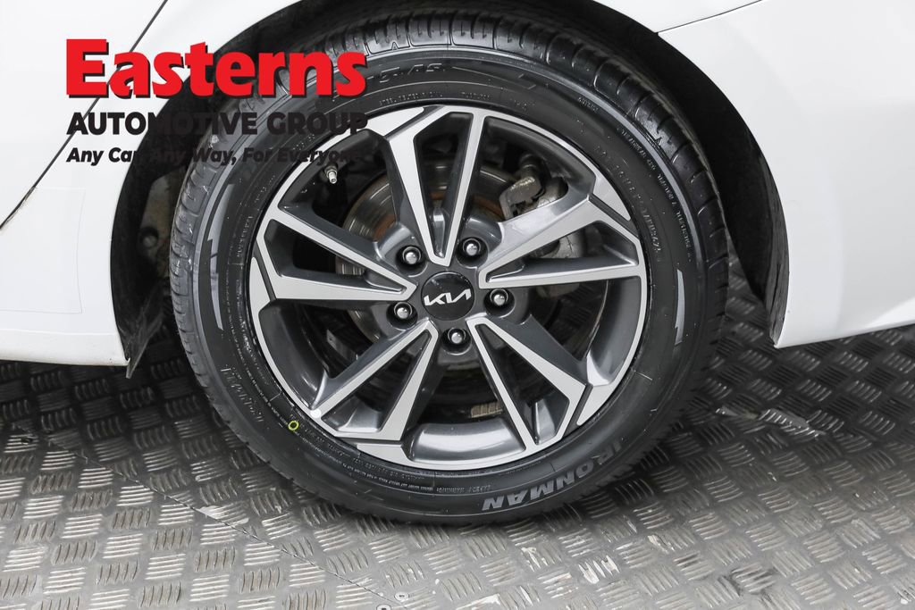 Used 2024 Kia Forte LXS image 8