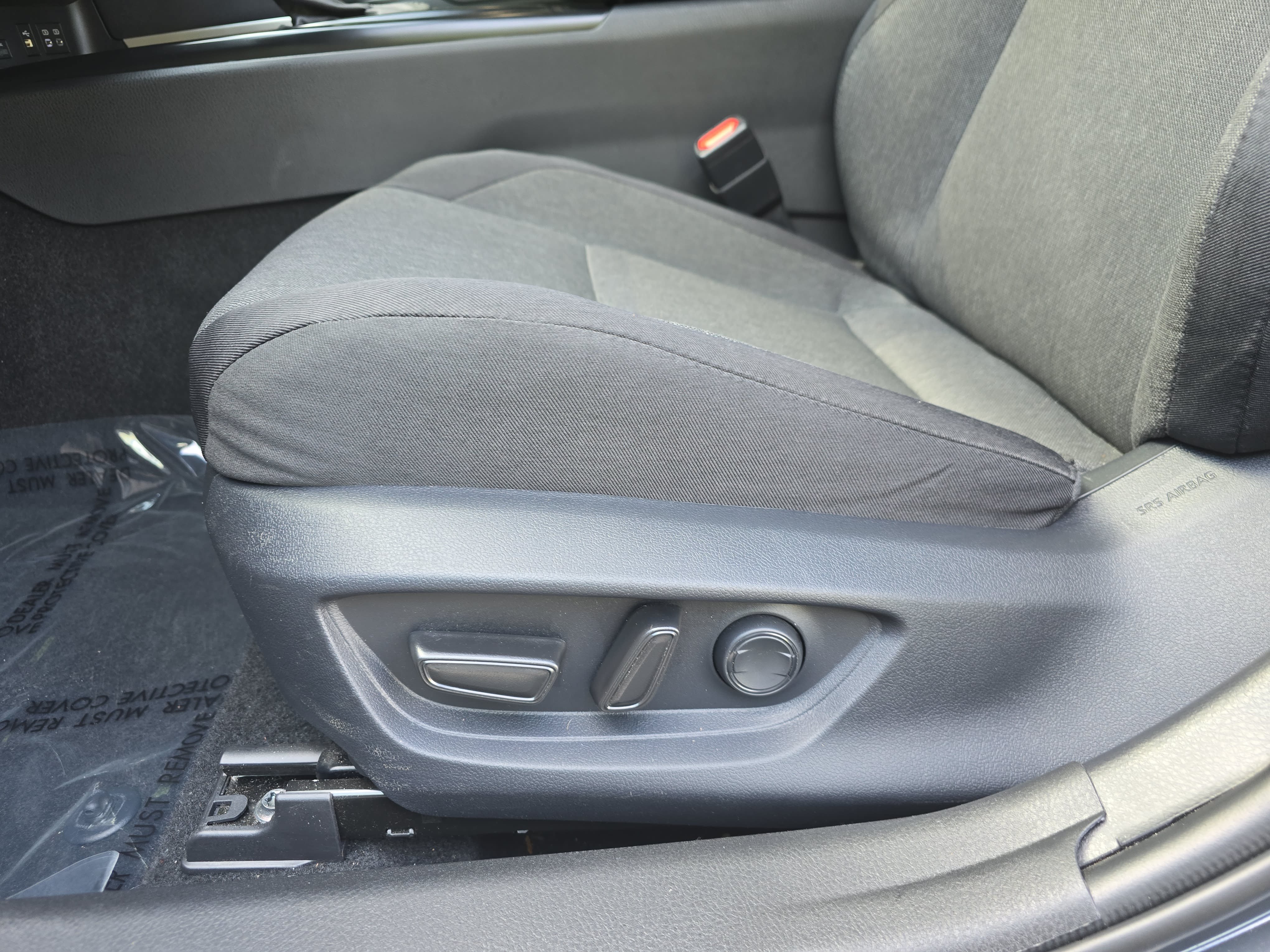 Used 2026 Toyota Camry LE w/ Convenience Package FWD image 28