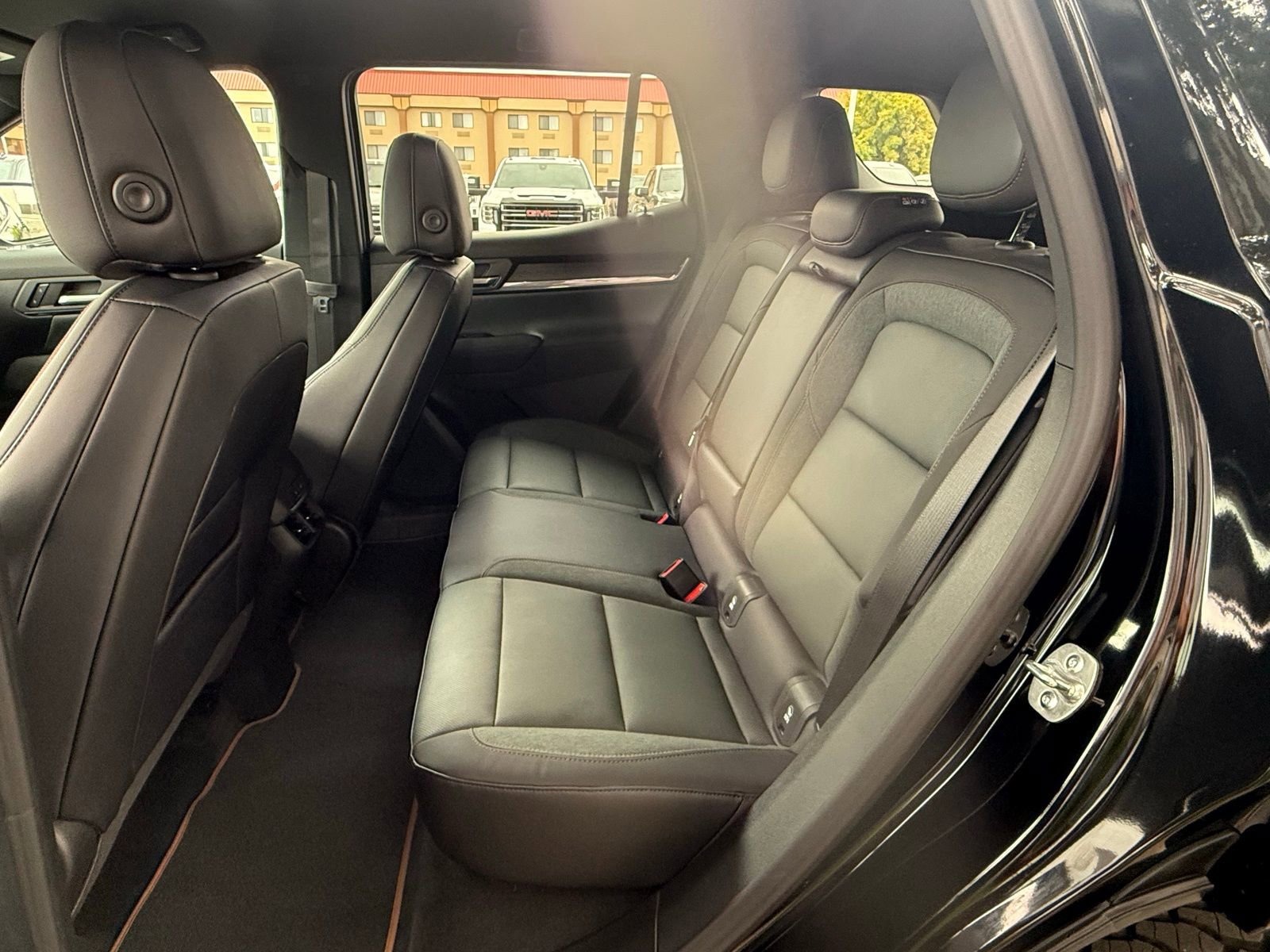 New 2026 GMC Terrain AT4 w/ Convenience Package III image 31