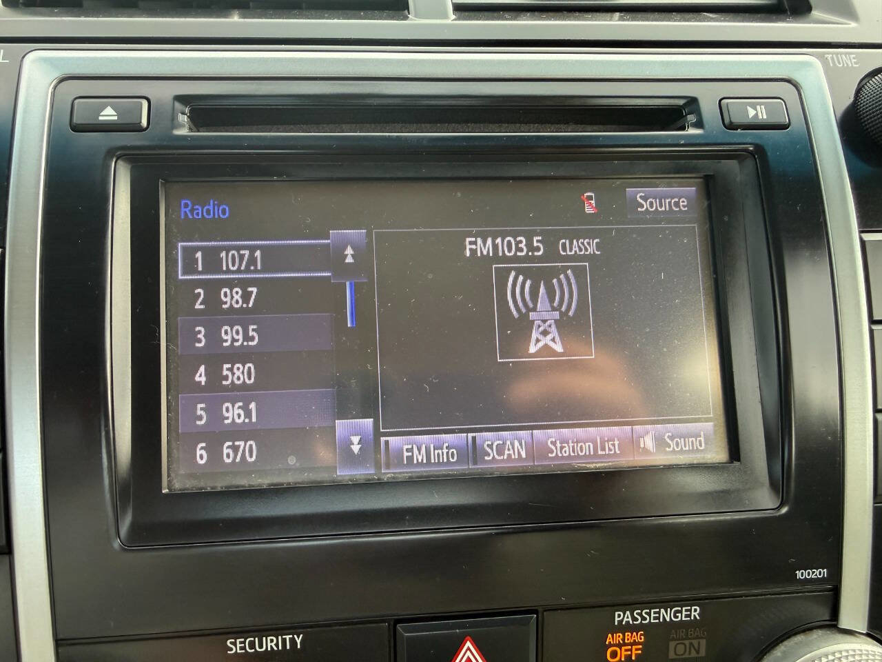 Used 2014 Toyota Camry LE FWD image 31