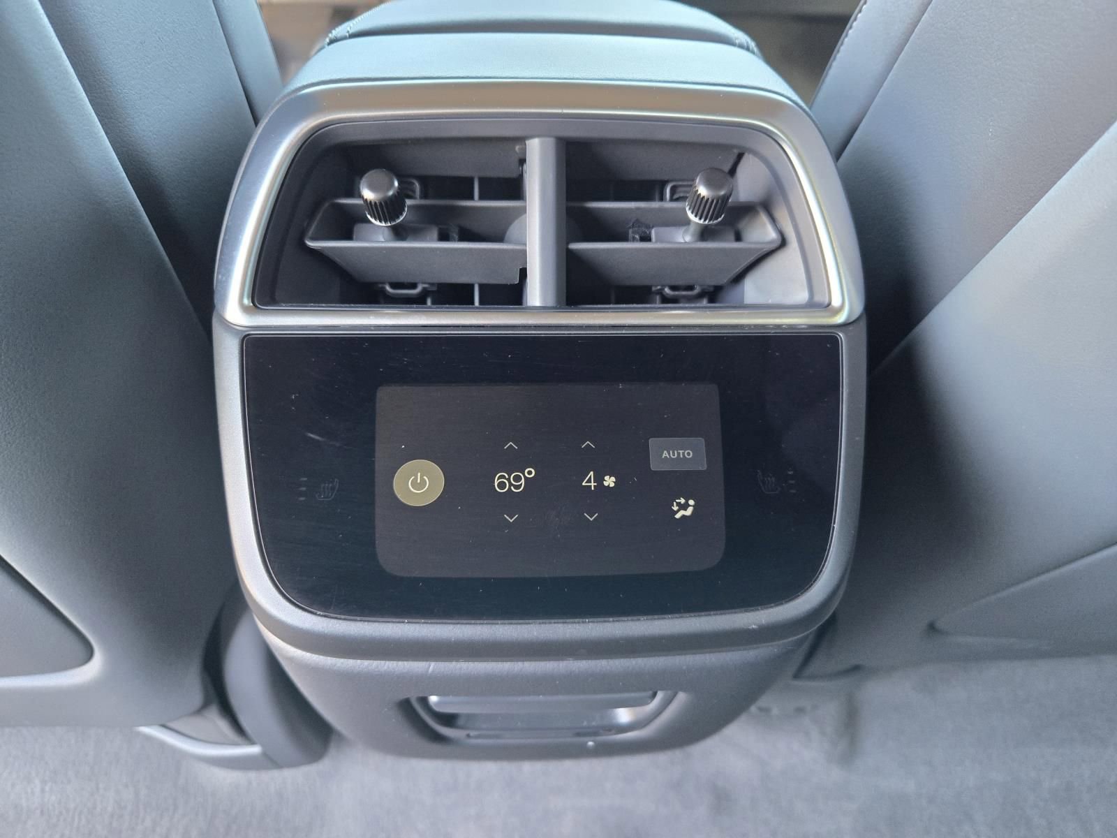 Used 2024 Lucid Air Touring image 22
