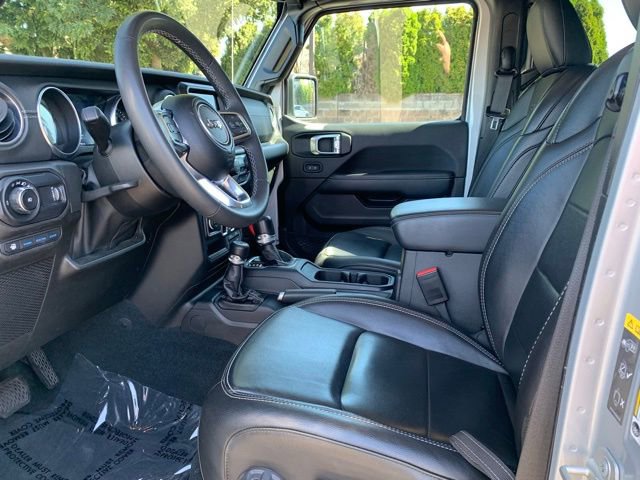 Used 2023 Jeep Wrangler Unlimited Sahara image 11