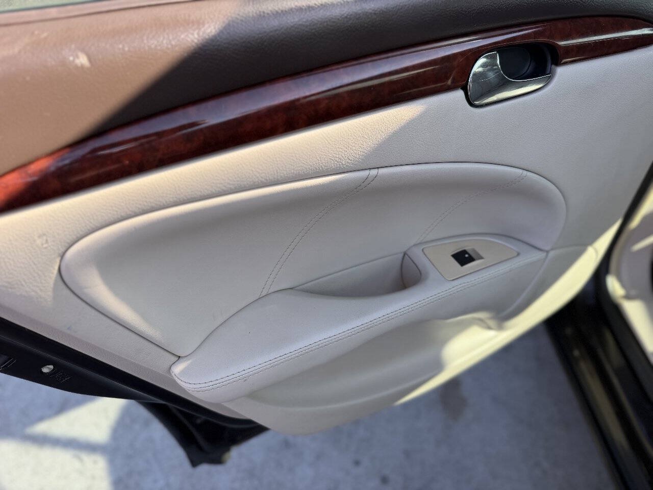 Used 2008 Buick Lucerne CXL w/ Ultra Confidence Package FWD image 24