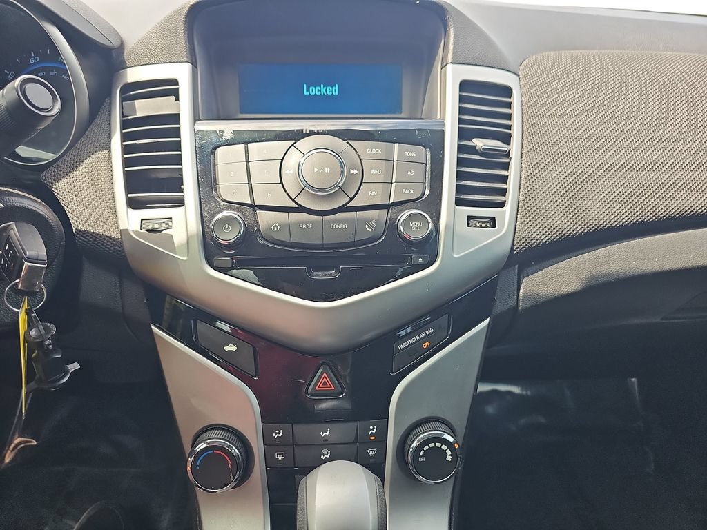 Used 2015 Chevrolet Cruze LT FWD image 21