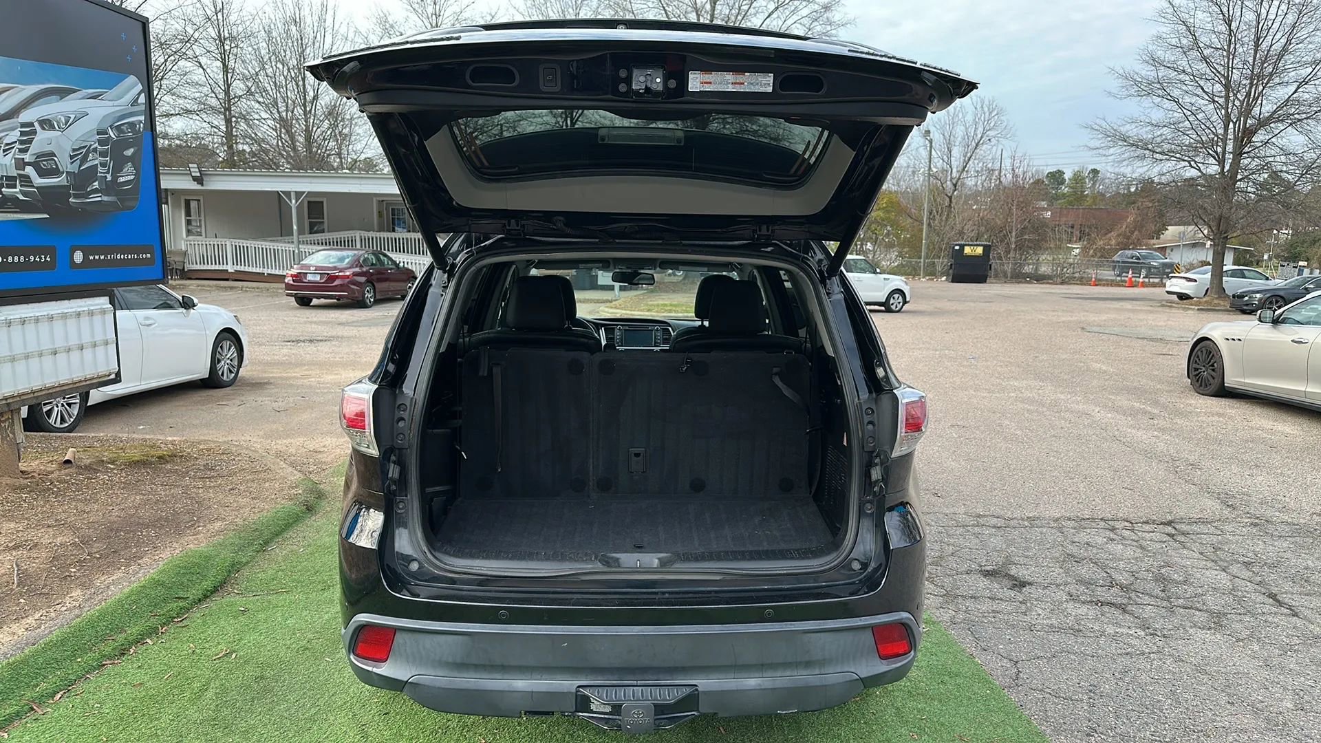 Used 2016 Toyota Highlander Limited image 11