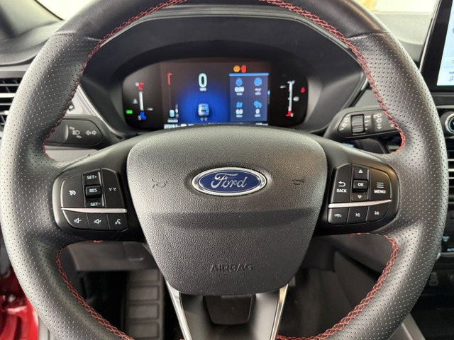 Used 2025 Ford Escape ST-Line AWD/4WD image 14