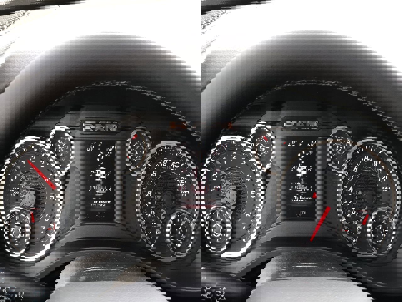 New 2026 RAM 1500 4x4 Crew Cab image 24