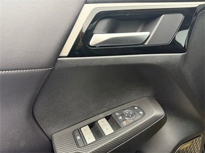 New 2026 Mitsubishi Outlander SE image 14