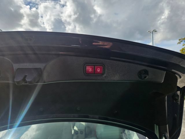 Used 2019 Mercedes-Benz E 450 4MATIC Coupe image 31
