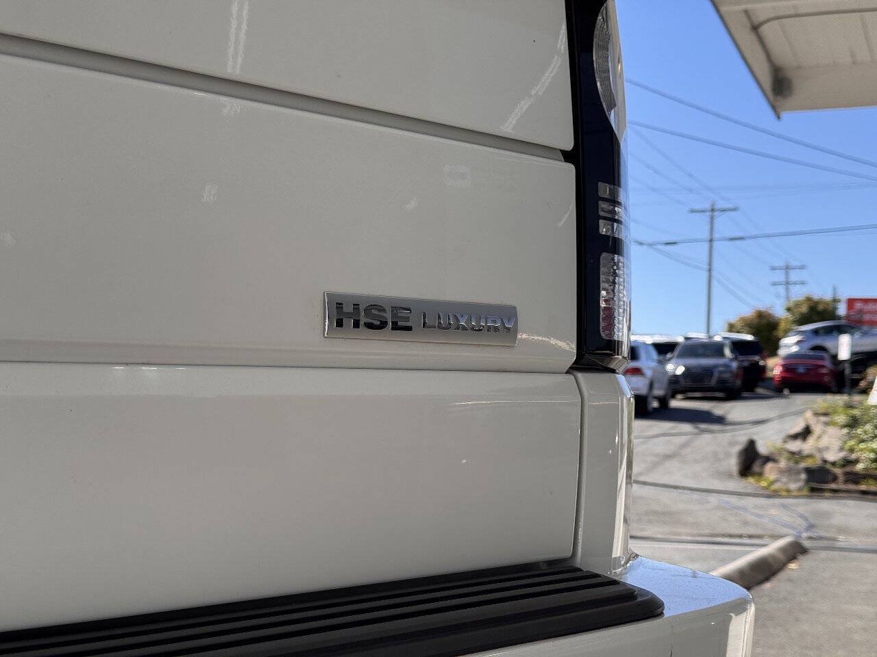 Used 2016 Land Rover LR4 HSE LUX AWD/4WD image 5