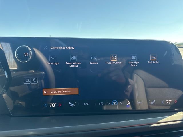 New 2026 Chevrolet Traverse LT w/ LPO, Floor Liner Package image 26