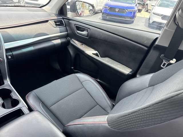 Used 2017 Toyota Camry SE FWD image 21