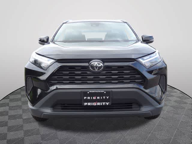 Used 2024 Toyota RAV4 XLE FWD image 5