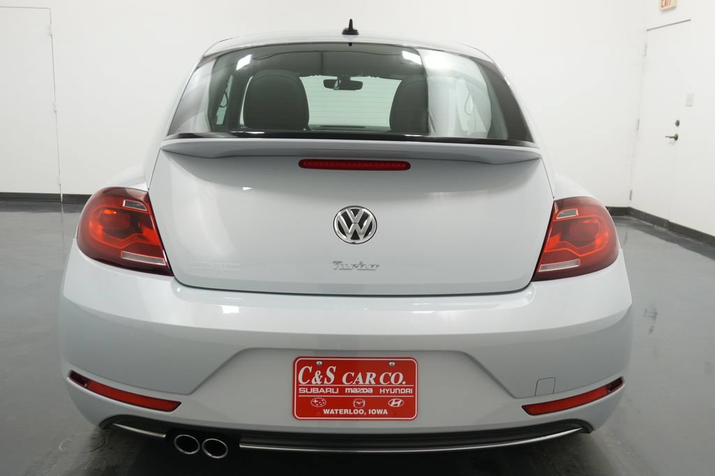 Used 2018 Volkswagen Beetle 2.0T SE FWD image 7