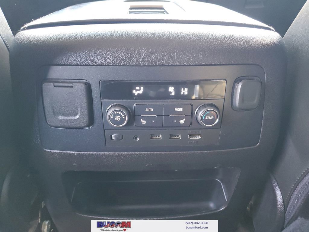 Used 2019 GMC Yukon Denali w/ Denali Ultimate Package image 11