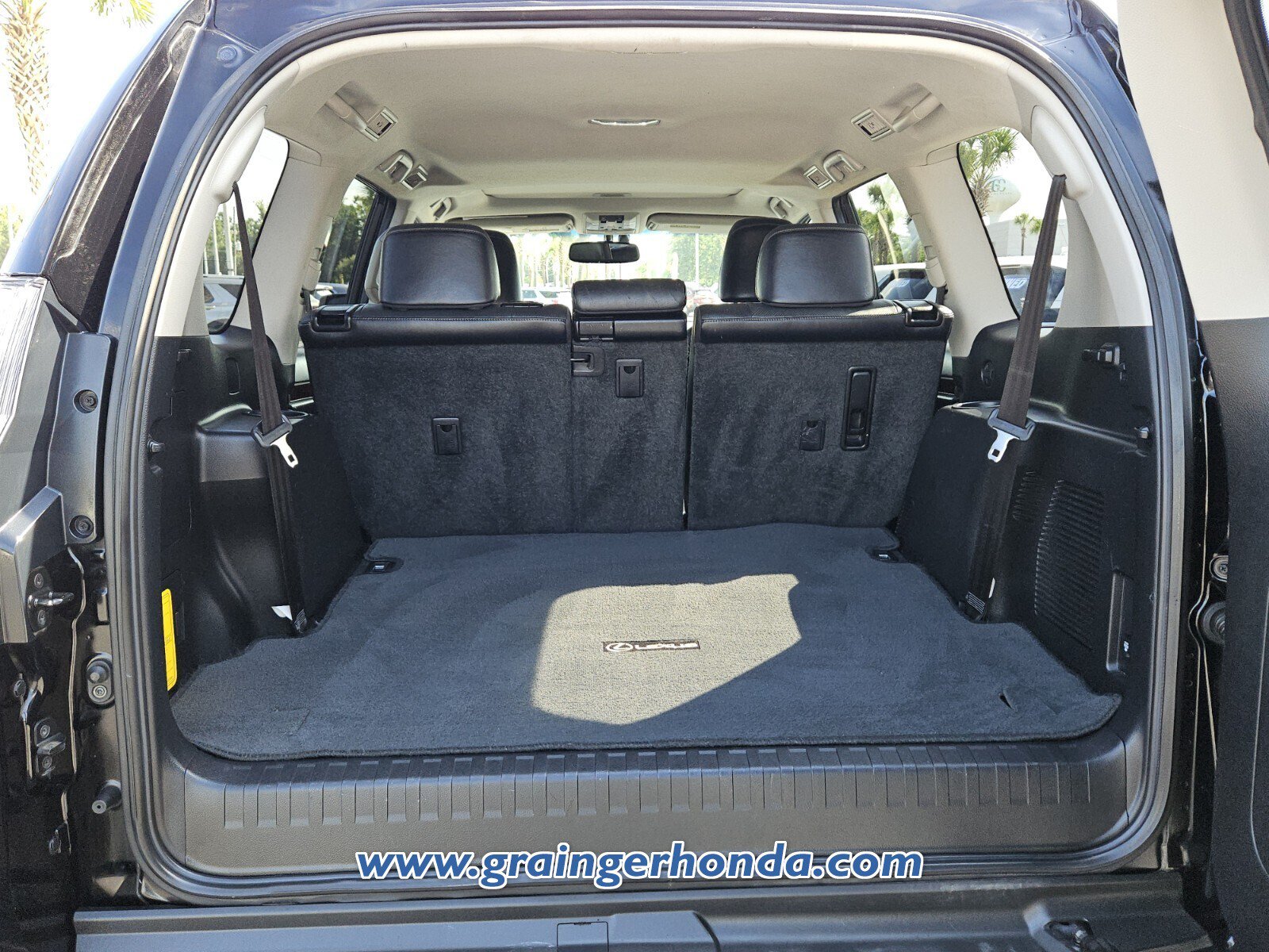 Used 2015 Lexus GX 460 w/ Premium Package AWD/4WD image 13