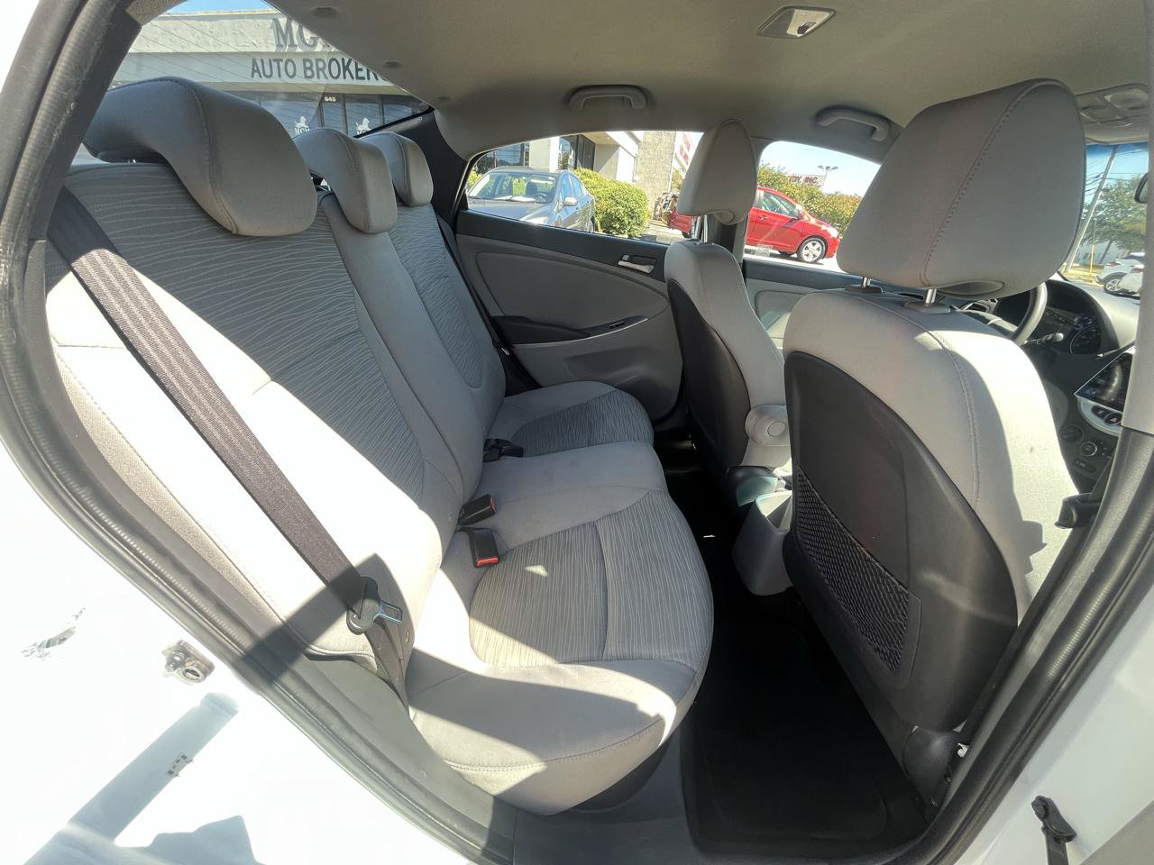 Used 2015 Hyundai Accent GLS FWD image 47