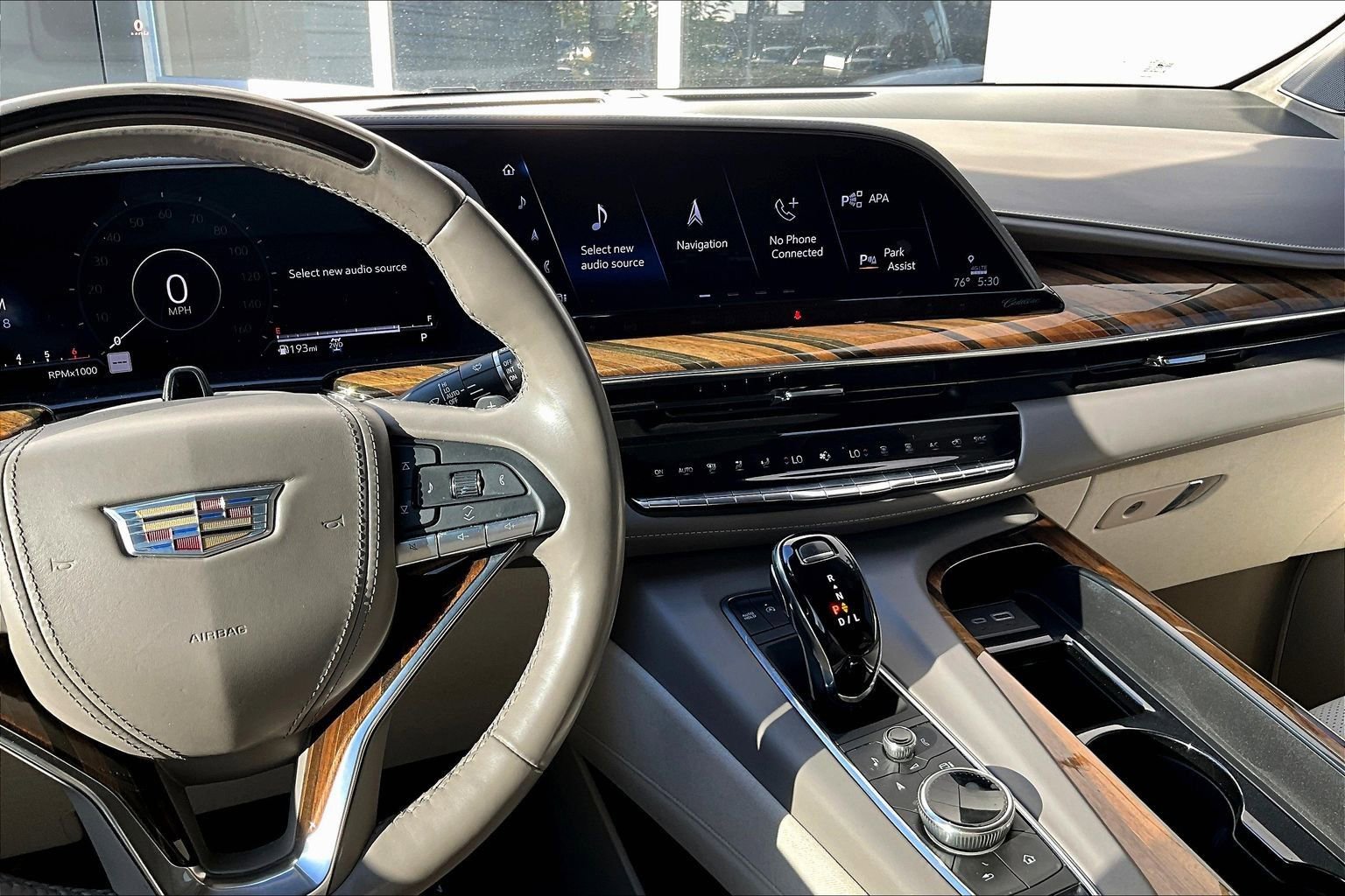 Used 2023 Cadillac Escalade Sport Platinum AWD/4WD image 6