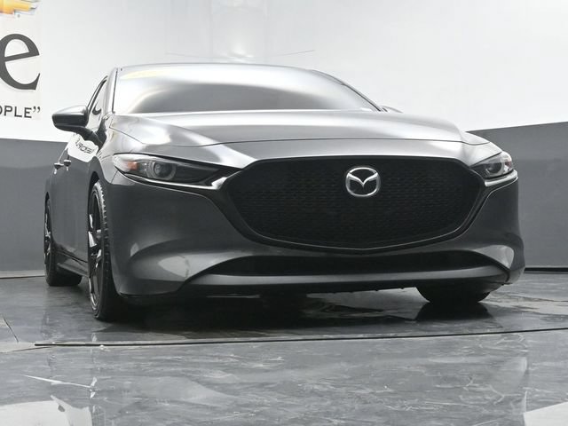 Used 2020 MAZDA MAZDA3 Hatchback w/ Premium Package FWD image 3