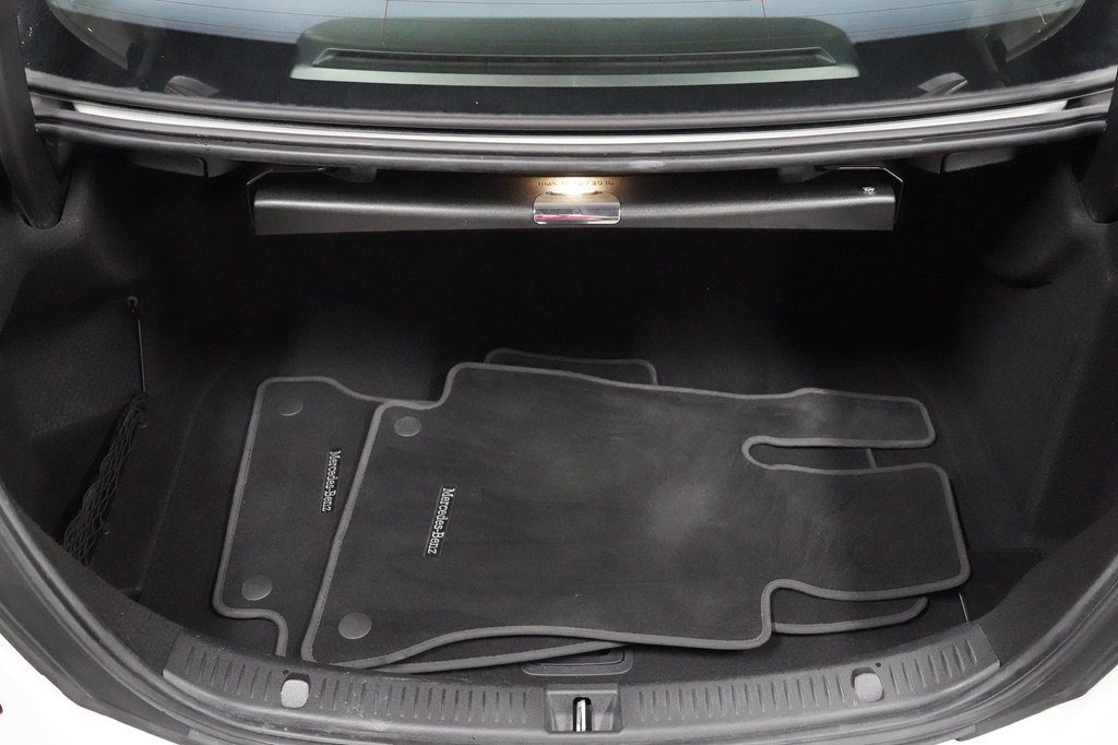 Used 2018 Mercedes-Benz E 300 w/ Premium 2 Package (Q02) image 26