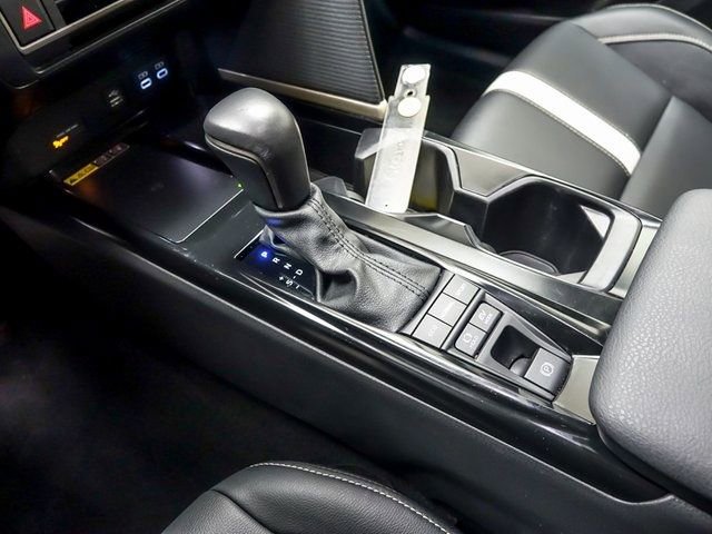 Certified 2025 Toyota Camry SE FWD image 19